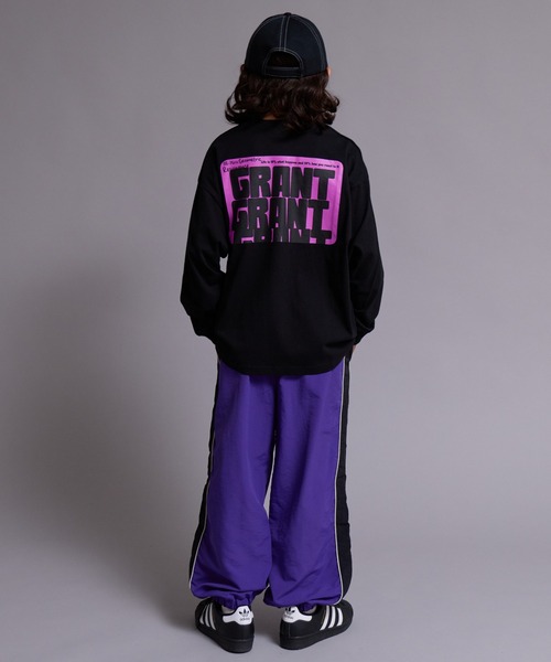 PAIRMANON STREET(ペアマノンストリート)の「【90-160cm】【綿100%】アソート ロゴ 長袖 Tシャツ【PAIRMANON STREET】(Tシャツ/カットソー・キッズ・チャコールグレー/ホワイト/オレンジ/ライトグレー/ホワイト系その他2/ブラック系その他/ブラック/ホワイト系その他/パープル・140/130/110/120/100/150/160/90)」の15枚目の写真