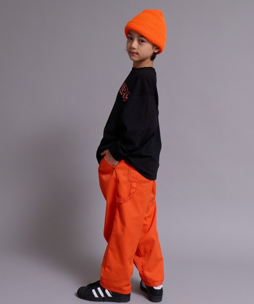 PAIRMANON STREET(ペアマノンストリート)の「【90-160cm】【綿100%】アソート ロゴ 長袖 Tシャツ【PAIRMANON STREET】(Tシャツ/カットソー・キッズ・チャコールグレー/ホワイト/オレンジ/ライトグレー/ホワイト系その他2/ブラック系その他/ブラック/ホワイト系その他/パープル・140/130/110/120/100/150/160/90)」の18枚目の写真