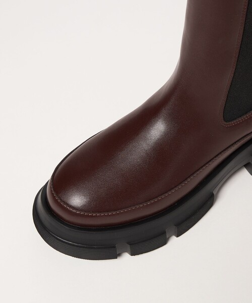 SY UNITED ARROWS(シーユナイテッドアローズ)の「<SY>ボリュームソールチェルシー ショートブーツ50↑(ブーツ・レディース・ダークブラウン/ブラック/ダークグレー・22cm/23.5cm/25cm/23cm/24.5cm/22.5cm/24cm)」の16枚目の写真