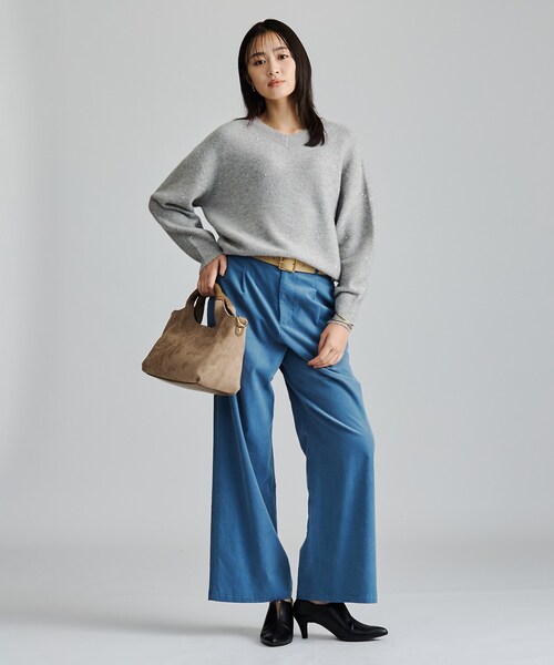 INDIVI(インディヴィ)の「【ヘアリー/上品】スパンコールヤーンふんわりニット(ニット/セーター・レディース・グレー系4/ナチュラル/パープル系1・15 /34/05/38/13)」の10枚目の写真
