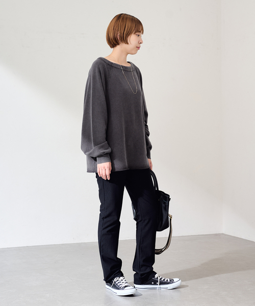 FRAMeWORK(フレームワーク)の「カットオフ加工SWEAT(スウェット・レディース・チャコールグレー/ダークパープル/ブラウン・FREE)」の5枚目の写真