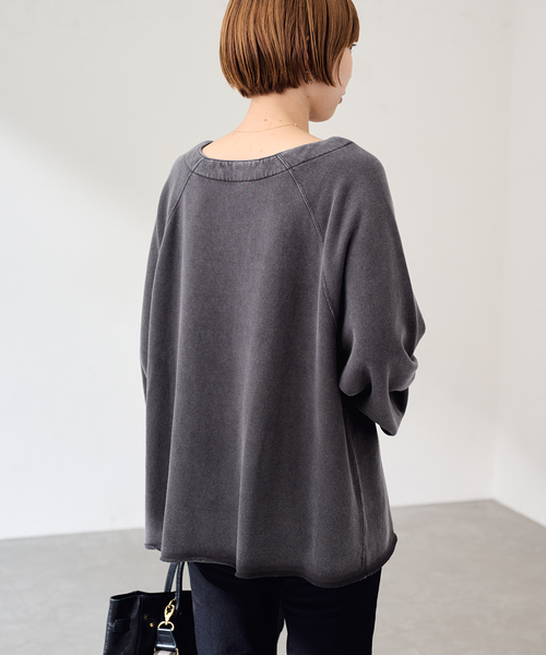 FRAMeWORK(フレームワーク)の「カットオフ加工SWEAT(スウェット・レディース・チャコールグレー/ダークパープル/ブラウン・FREE)」の8枚目の写真