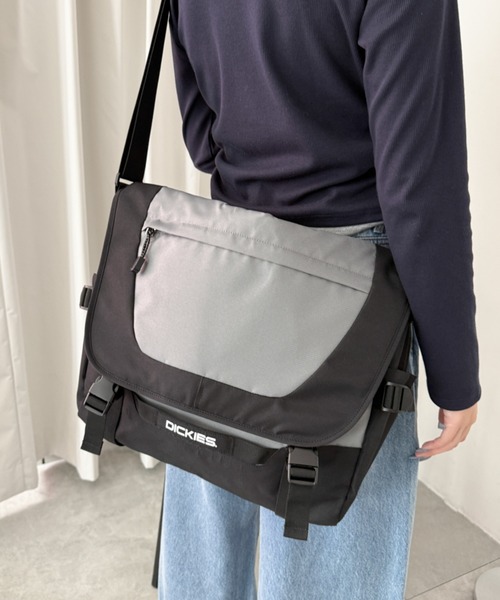 Dickies(ディッキーズ)の「∴WEGO/別注Dickiesメッセンジャーバッグ(ショルダーバッグ・レディース・ブラック系その他/ネイビー/ブラック・FREE)」の8枚目の写真