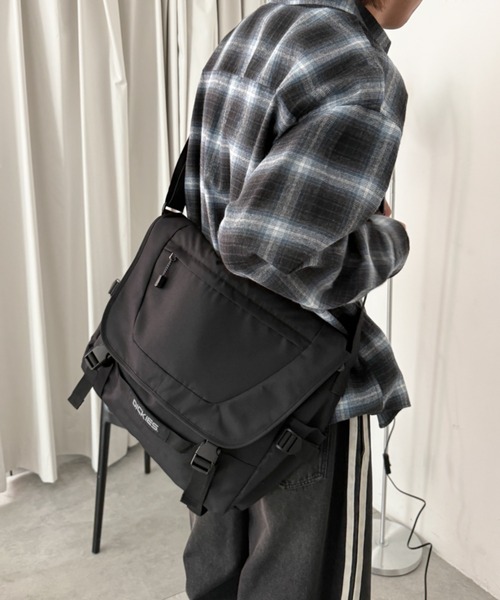 Dickies(ディッキーズ)の「∴WEGO/別注Dickiesメッセンジャーバッグ(ショルダーバッグ・レディース・ブラック系その他/ネイビー/ブラック・FREE)」の13枚目の写真
