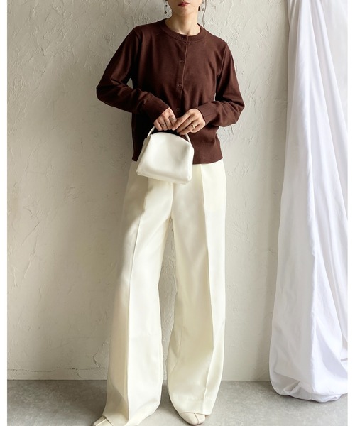 She's Closet(シーズクローゼット)の「クルーネック ハイゲージ ショート丈 長袖 ベーシック ニットカーディガン(カーディガン/ボレロ・レディース・レッド/ブラック/杢グレー/ブラウン/ネイビー・FREE)」の22枚目の写真