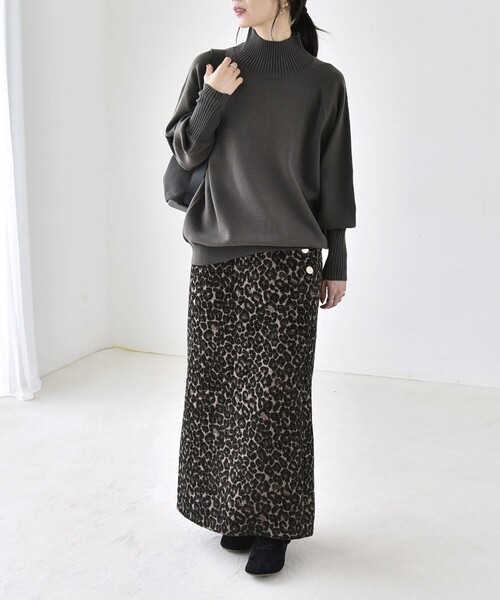 quaranciel(カランシエル)の「〈洗濯機可能〉タートルネック ラグラン ロングリブ ニット プルオーバー 26AW(ニット/セーター・レディース・オレンジ/グレー/オフホワイト・ONE SIZE)」の4枚目の写真