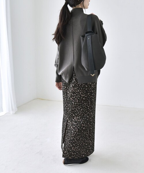 quaranciel(カランシエル)の「〈洗濯機可能〉タートルネック ラグラン ロングリブ ニット プルオーバー 26AW(ニット/セーター・レディース・オレンジ/グレー/オフホワイト・ONE SIZE)」の5枚目の写真