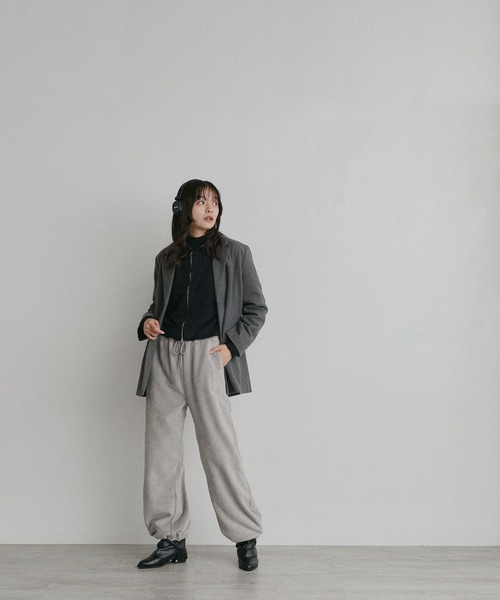 ad thie(アドティエ)の「フリース イージー ワイドパンツ(スウェットパンツ・レディース・チャコール/ピンク/ブラウン/ベージュ/ライトグレー・LARGE/MEDIUM)」の9枚目の写真