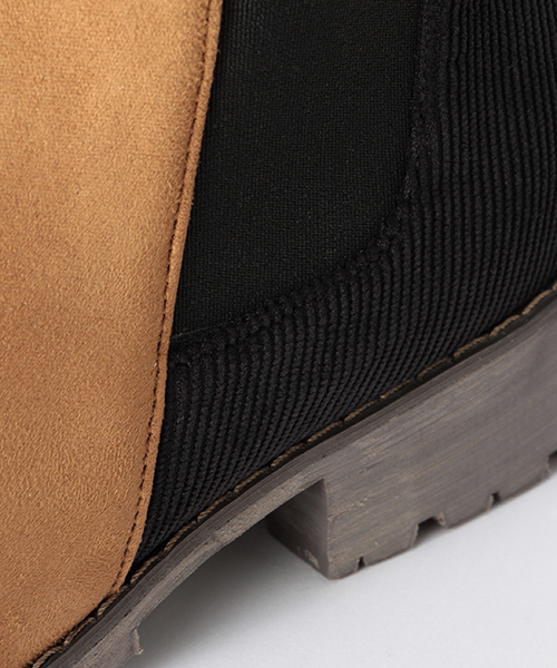 LBC(エルビーシー)の「異素材使いサイドゴアシューズ(ブーツ・レディース・ブラック/オリーブ/キャメル・MEDIUM/LARGE)」の4枚目の写真