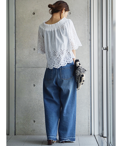 laboratory work（ラボラトリーワーク）の「カットワーク刺繍ブラウス（シャツ/ブラウス・レディース・ホワイト/ブラック・MEDIUM）」の5枚目の写真