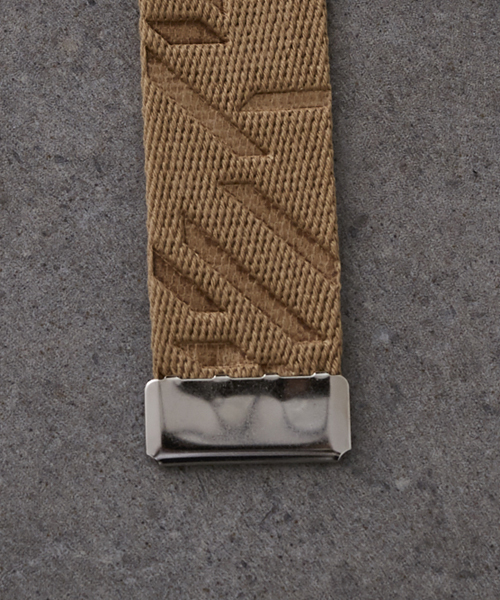 STUDIOUS（ステュディオス）の「STUDIOUS エンボスガチャベルト（ベルト・メンズ・レッド/ホワイト/ベージュ/ブラック・FREE）」の5枚目の写真