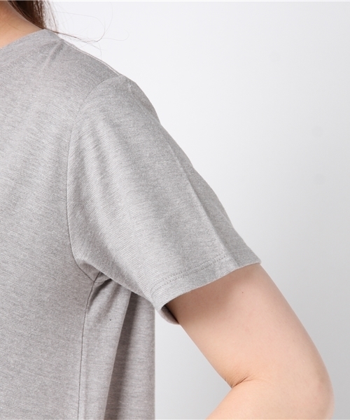 LBC（エルビーシー）の「ロゴプリントVネックワンピース      （ワンピース・レディース・ネイビー/グレー・LARGE/MEDIUM）」の3枚目の写真