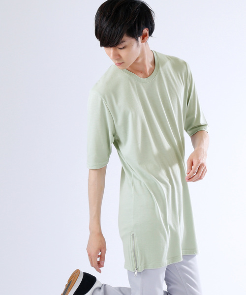 MONO-MART（モノマート）の「裾サイドZIP Uネックロング丈カットソー(1/2スリーブ)（Tシャツ/カットソー・メンズ・ピンク/チャコール/オフホワイト/グレー/グリーン系その他/ネイビー/ブルー系その他/アイボリー/ブラック/ライトブルー・FREE）」の7枚目の写真