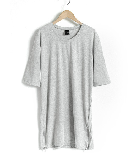 MONO-MART（モノマート）の「裾サイドZIP Uネックロング丈カットソー(1/2スリーブ)（Tシャツ/カットソー・メンズ・ピンク/チャコール/オフホワイト/グレー/グリーン系その他/ネイビー/ブルー系その他/アイボリー/ブラック/ライトブルー・FREE）」の19枚目の写真