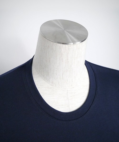 MONO-MART（モノマート）の「裾サイドZIP Uネックロング丈カットソー(1/2スリーブ)（Tシャツ/カットソー・メンズ・ピンク/チャコール/オフホワイト/グレー/グリーン系その他/ネイビー/ブルー系その他/アイボリー/ブラック/ライトブルー・FREE）」の14枚目の写真