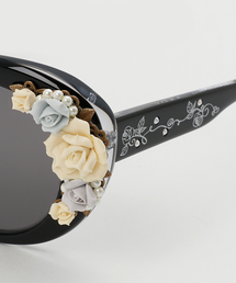 axes femme（アクシーズファム）の「プリンセスローズサングラス