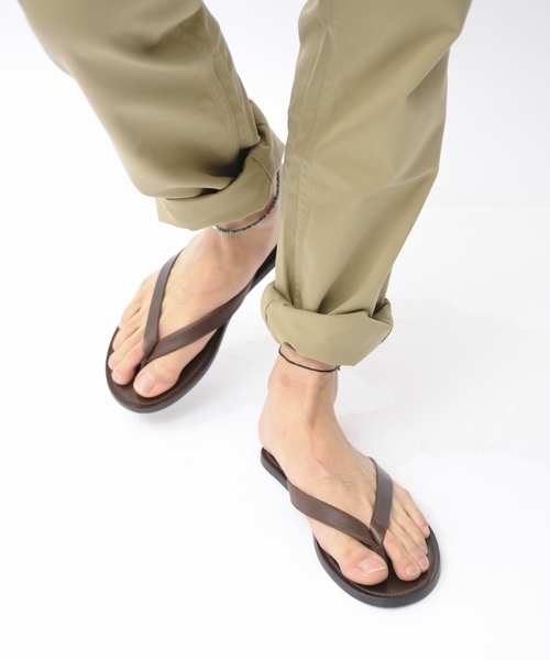 BEAUTY&YOUTH UNITED ARROWS（ビューティーアンドユースユナイテッドアローズ）の「BY∴ レザー トング サンダル12ss◆（サンダル・メンズ・ブラック/ブラウン/ダークブラウン/ナチュラル・SMALL/MEDIUM/LARGE）」の3枚目の写真