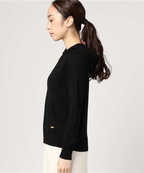 BLUE LABEL CRESTBRIDGE（ブルーレーベルクレストブリッジ）の