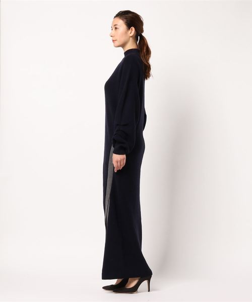 STUDIOUS HIGH(ストゥディオスハイ)の「アシメサイドラインニットワンピース(ワンピース・レディース・グレー/ネイビー・1)」の8枚目の写真