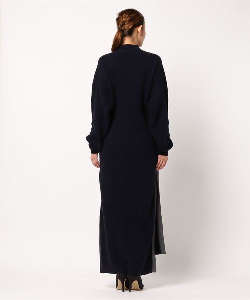 STUDIOUS HIGH(ストゥディオスハイ)の「アシメサイドラインニットワンピース(ワンピース・レディース・グレー/ネイビー・1)」の7枚目の写真