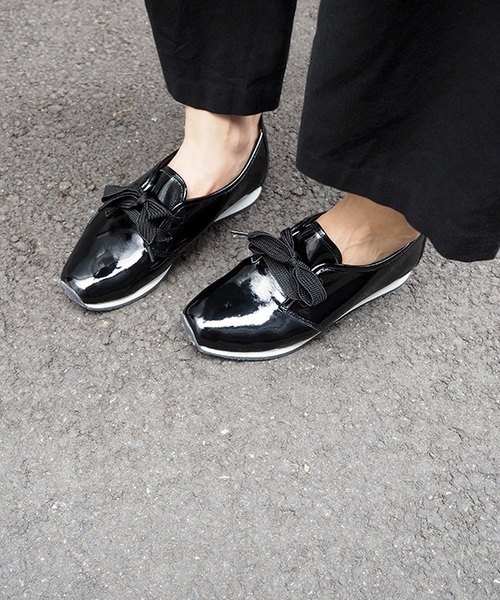 ANYO(エーエヌワイオー)の「〈ANYO (エーエヌワイオー)〉 レースアップスニーカー 1340003(スニーカー・レディース・オフホワイト/ブラック/ガンメタ/クリアブラック・23.0cm/23.5cm/24.5cm/24.0cm/22.5cm)」の3枚目の写真