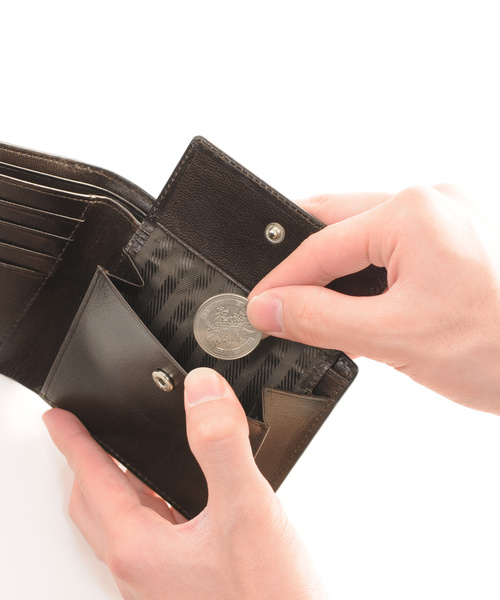 クロコダイル型押しレザー折り財布(財布)|Mia Borsa(ミアボルサ) クロコダイル型押しレザー折り財布(財布)|Mia Borsa(ミアボルサ)