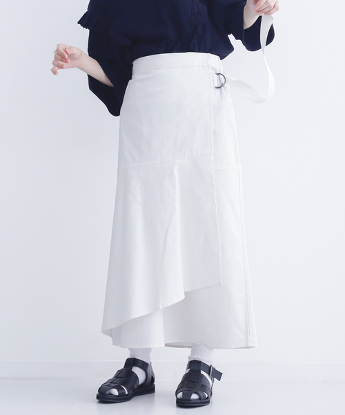 MERLOT（メルロー）の「チノラップスカート1300（スカート・レディース・オフホワイト/ベージュ/グリーン/ブラック・FREE）」の2枚目の写真