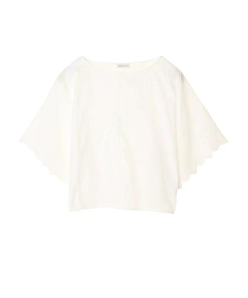 earth music&ecology（アースミュージックアンドエコロジー）の「・エンブロイダリーポンチョ ●（シャツ/ブラウス・レディース・オフホワイト/イエロー/ブラック/ネイビー/ベージュ系その他/ダークグリーン・FREE）」の7枚目の写真