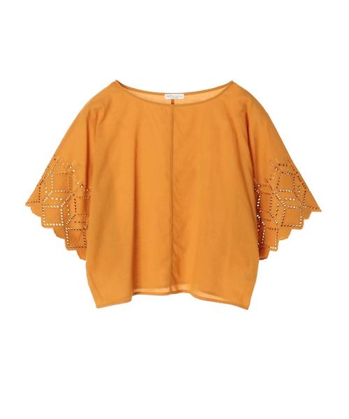 earth music&ecology（アースミュージックアンドエコロジー）の「・エンブロイダリーポンチョ ●（シャツ/ブラウス・レディース・オフホワイト/イエロー/ブラック/ネイビー/ベージュ系その他/ダークグリーン・FREE）」の10枚目の写真