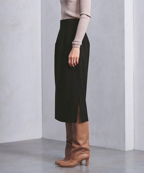 UNITED ARROWS（ユナイテッドアローズ）の「UBCS T/R フロッキードット タイトスカート（スカート・レディース・ブラック/ブラウン・34/40/38/36）」の3枚目の写真