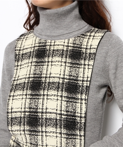 ROSE BUD（ローズバッド）の「S-LOP-13209 SIDE OPEN MINI DRESS（ワンピース・レディース・アイボリー/ブルー・ONE SIZE）」の4枚目の写真