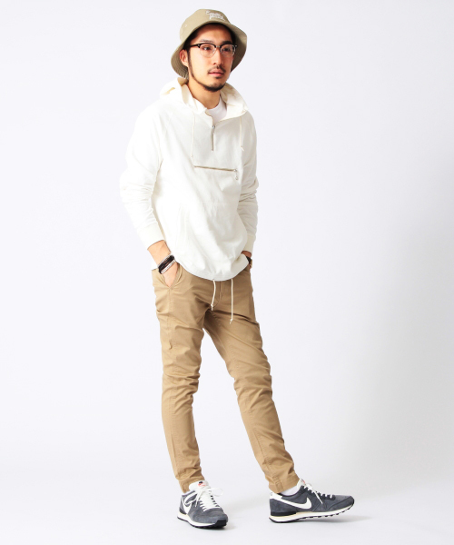 BEAMS(ビームス)の「BEAMS / スウェット アノラック(パーカー・メンズ・オフホワイト/ブルー/ネイビー・SMALL/MEDIUM/LARGE/X-LARGE)」の22枚目の写真