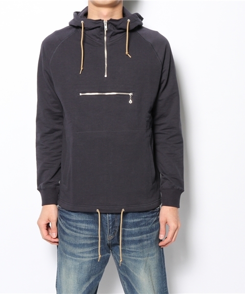 BEAMS(ビームス)の「BEAMS / スウェット アノラック(パーカー・メンズ・オフホワイト/ブルー/ネイビー・SMALL/MEDIUM/LARGE/X-LARGE)」の11枚目の写真