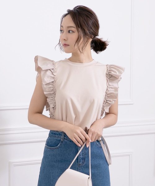 KOBE LETTUCE（コウベレタス）の「ショルダーフリルノースリーブトップス（Tシャツ/カットソー・レディース・オフホワイト/ライトベージュ/ブラウン/ブラック・FREE）」の4枚目の写真