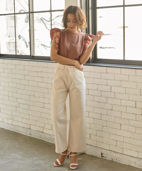 KOBE LETTUCE（コウベレタス）の「ショルダーフリルノースリーブトップス（Tシャツ/カットソー・レディース・オフホワイト/ライトベージュ/ブラウン/ブラック・FREE）」の12枚目の写真