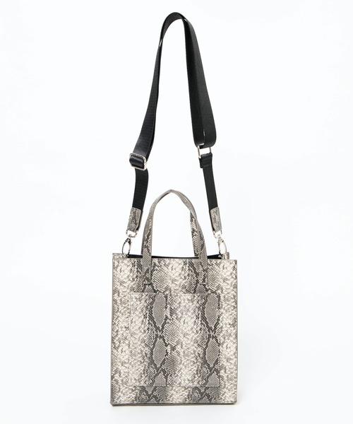 WEGO（ウィゴー）の「WEGO/2wayフェイクレザーポケットショルダー付きトートバッグ（トートバッグ・レディース・ブラック/ワイン/シルバー/その他5/その他1/その他3/その他4/その他2・FREE）」の5枚目の写真