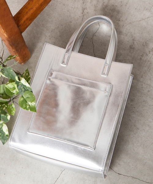 WEGO（ウィゴー）の「WEGO/2wayフェイクレザーポケットショルダー付きトートバッグ（トートバッグ・レディース・ブラック/ワイン/シルバー/その他5/その他1/その他3/その他4/その他2・FREE）」の4枚目の写真