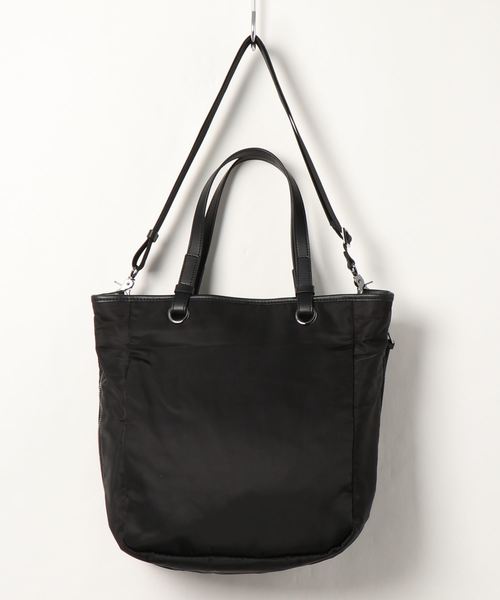 ASH（アッシュ）の「【TRISCIA】BL ショルダーバッグ（ショルダーバッグ・レディース・ブラック・ONE SIZE）」の2枚目の写真