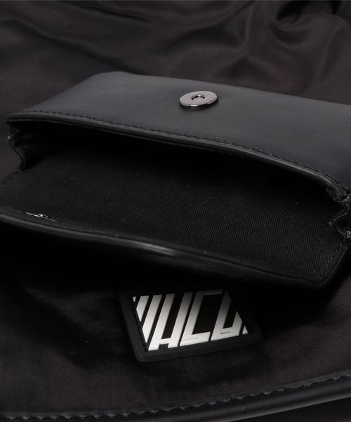 ASH（アッシュ）の「【TRISCIA】BL ショルダーバッグ（ショルダーバッグ・レディース・ブラック・ONE SIZE）」の6枚目の写真