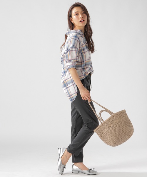 BAYFLOW(ベイフロー)の「リネンチェックシャツ(シャツ/ブラウス・レディース・イエロー/ブルー/グリーン・SMALL/MEDIUM)」の20枚目の写真