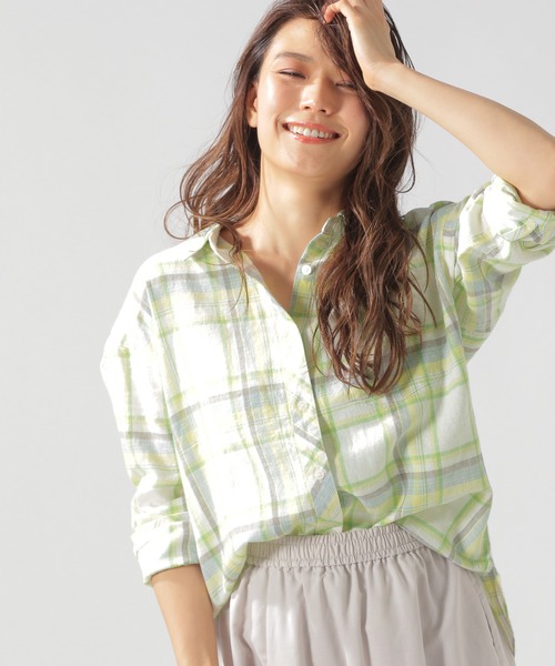 BAYFLOW(ベイフロー)の「リネンチェックシャツ(シャツ/ブラウス・レディース・イエロー/ブルー/グリーン・SMALL/MEDIUM)」の13枚目の写真