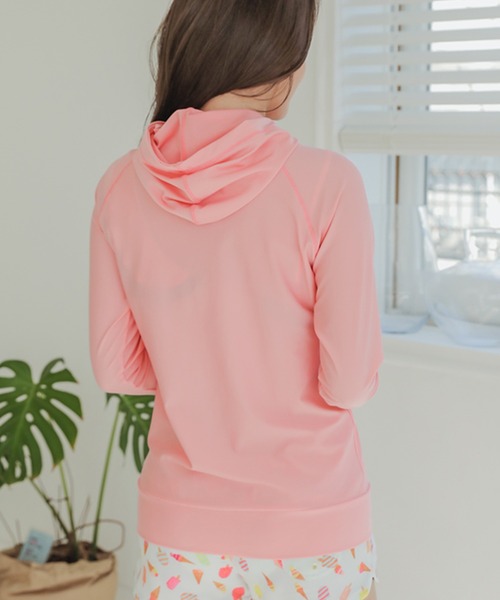 Lace Ladies（レースレディース）の「UVカット長袖ラッシュガード　フード付き（ラッシュガード・レディース・ローズ/パープル/ピンク/グリーン/ブラック/ライトブルー/ホワイト/ネイビー/ブルー・M/S/L/LL）」の14枚目の写真