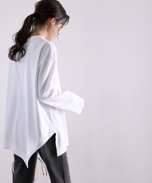 classicalelf（クラシカルエルフ）の「アシンメトリー・ビッグシルエットクルーネック無地ロングカットソー(長袖)（Tシャツ/カットソー・レディース・ホワイト/ブラック/ベージュ/ブラウン/グレイッシュブルー/モスグリーン・MEDIUM/LARGE/X-LARGE/XX-LARGE）」の3枚目の写真