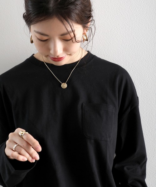 classicalelf（クラシカルエルフ）の「アシンメトリー・ビッグシルエットクルーネック無地ロングカットソー(長袖)（Tシャツ/カットソー・レディース・ホワイト/ブラック/ベージュ/ブラウン/グレイッシュブルー/モスグリーン・MEDIUM/LARGE/X-LARGE/XX-LARGE）」の16枚目の写真