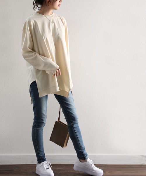 classicalelf（クラシカルエルフ）の「アシンメトリー・ビッグシルエットクルーネック無地ロングカットソー(長袖)（Tシャツ/カットソー・レディース・ホワイト/ブラック/ベージュ/ブラウン/グレイッシュブルー/モスグリーン・MEDIUM/LARGE/X-LARGE/XX-LARGE）」の13枚目の写真