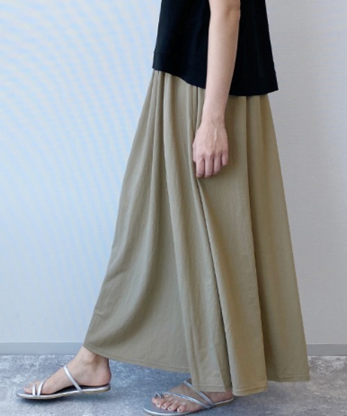 LAKOLE(ラコレ)の「【接触冷感】コンパクトピケマキシスカート / LAKOLE(スカート・レディース・ダークブラウン/カーキ/ブラック/ライトベージュ・MEDIUM/SMALL)」の4枚目の写真