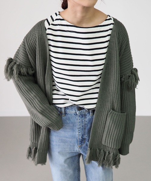 Riberry（リベリー）の「フリンジ使いカーデ（ニット/セーター・レディース・オフホワイト/ブラック/チャコールグレー/ベージュ/カーキ・MEDIUM）」の5枚目の写真