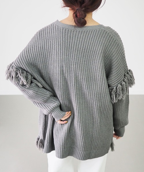 Riberry（リベリー）の「フリンジ使いカーデ（ニット/セーター・レディース・オフホワイト/ブラック/チャコールグレー/ベージュ/カーキ・MEDIUM）」の18枚目の写真