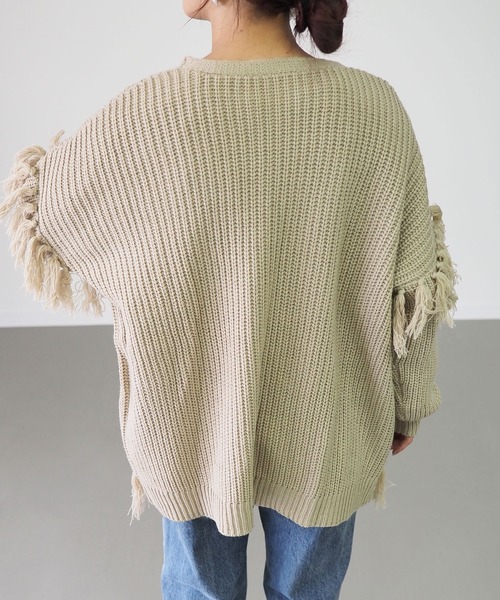 Riberry（リベリー）の「フリンジ使いカーデ（ニット/セーター・レディース・オフホワイト/ブラック/チャコールグレー/ベージュ/カーキ・MEDIUM）」の13枚目の写真