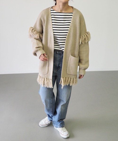 Riberry（リベリー）の「フリンジ使いカーデ（ニット/セーター・レディース・オフホワイト/ブラック/チャコールグレー/ベージュ/カーキ・MEDIUM）」の12枚目の写真